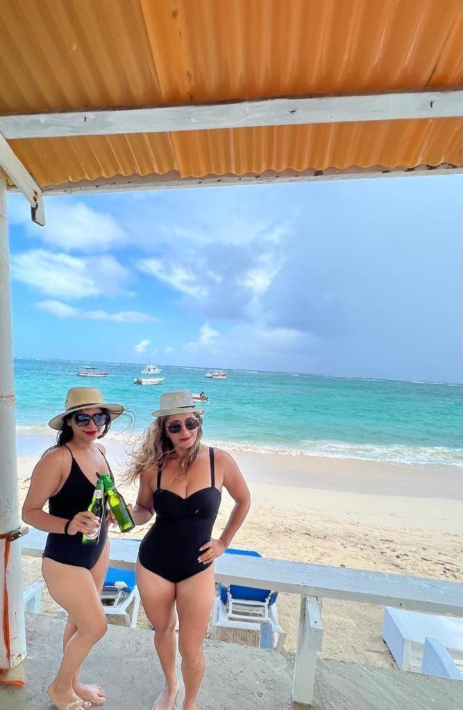 Ocean Front Caney Hotel ปุนตากานา ภายนอก รูปภาพ